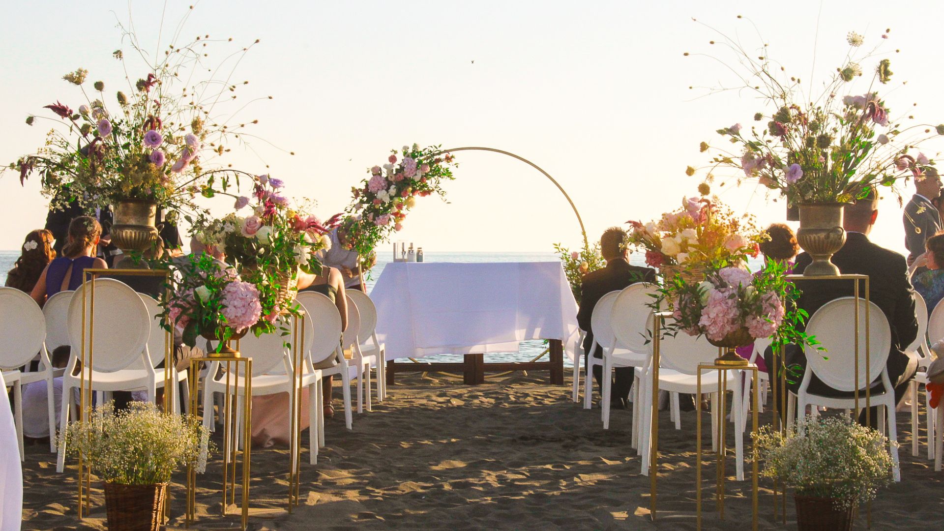 Matrimonio in spiaggia al mare Roma